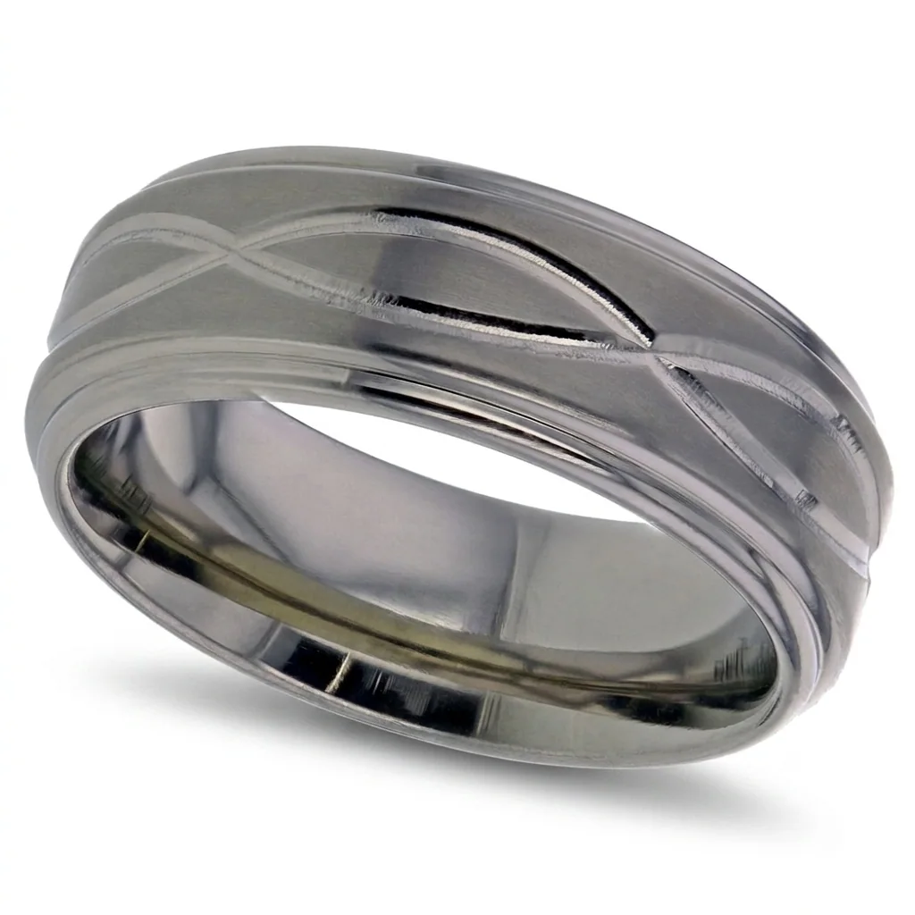 Crossing lines, titanium, Curved lines cross and recross around the band.