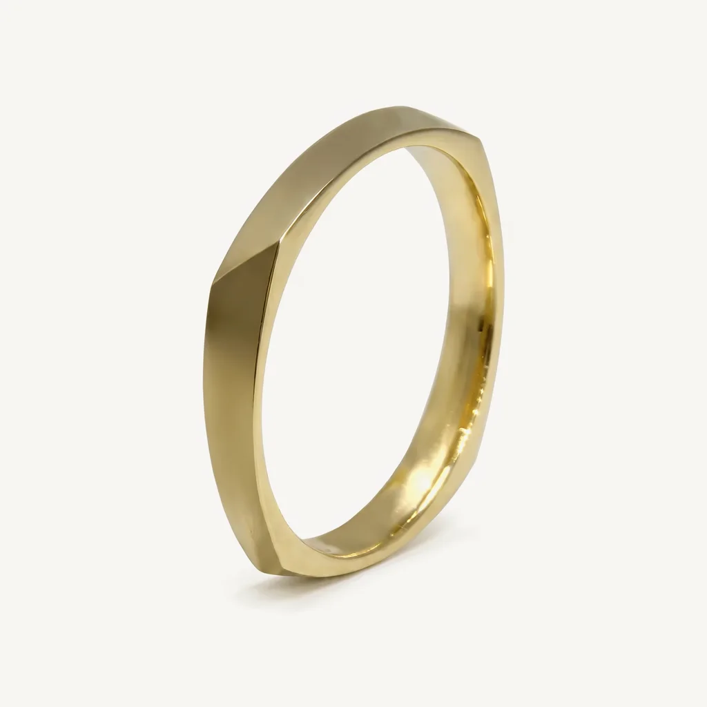 Faceted vega, his, Broad flat facets that turn a round band into a soft polygon. 3mm, sold alone or as a set.